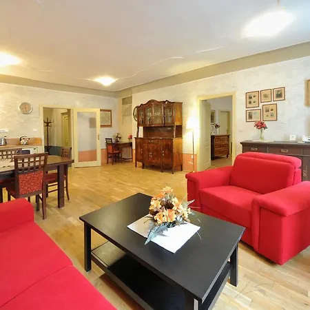 Latran 43 Apartments Apartment